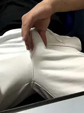 Greeneyes0820 online show from 10-28-25, 08:29