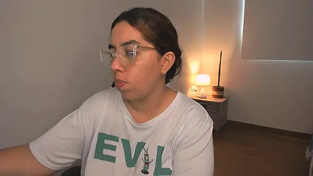 brithany olson25 online show from 03-21-25, 02:51