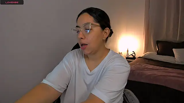 brithany olson25 online show from 09-12-25, 12:05