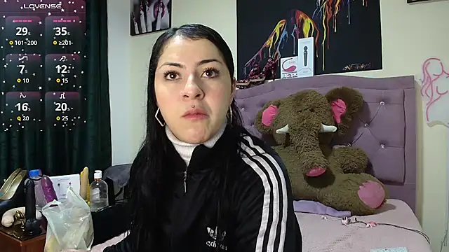 Emmie Hot online show from 12-02-25, 12:10