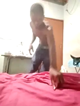 Snapshot of Slendaboy01 chatting on 02-23-26, 11:02 Slendaboy01 online show from 02-23-26, 11:02