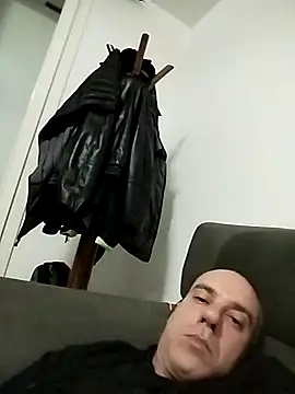 Snapshot of arveia chatting on 03-15-26, 05:52 arveia online show from 03-15-26, 05:52