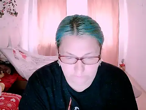 Snapshot of mayamayx chatting on 05-10-26, 10:31 mayamayx online show from 05-10-26, 10:31