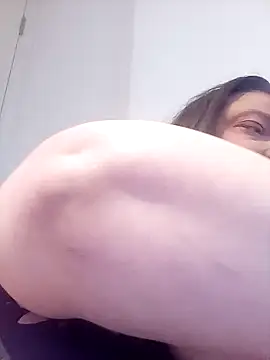 HotHornyEmmaX online show from 02-10-25, 12:29