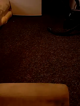 HotHornyEmmaX online show from 04-02-26, 06:05