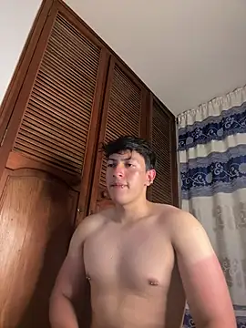 Snapshot of Amon__ashford chatting on 02-12-25, 03:18 Amon ashford online show from 02-12-25, 03:18