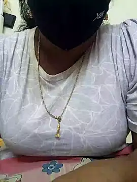 Snapshot of Tamil_Aathira chatting on 02-07-25, 10:29 Tamil Aathira online show from 02-07-25, 10:29