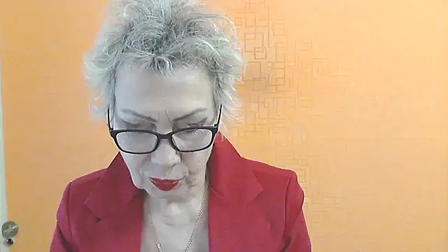 NessyJenixs online show from 02-08-26, 08:29