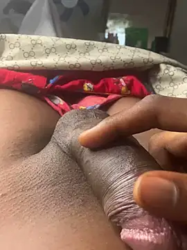 Snapshot of MRGATEZ876 chatting on 01-22-25, 02:56 MRGATEZ876 online show from 01-22-25, 02:56