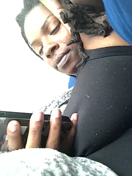 theprettysoles online show from 04-18-26, 12:31