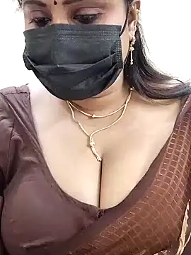 Snapshot of Queenflowerr chatting on 01-27-25, 02:02 Queenflowerr online show from 01-27-25, 02:02