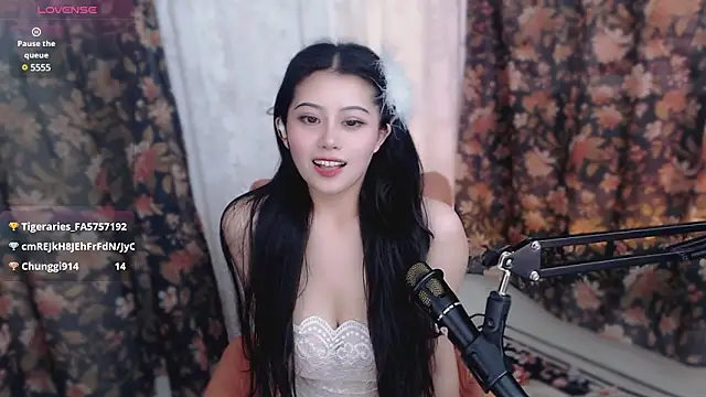 cat-lady-6688 online show from 03-13-25, 01:40