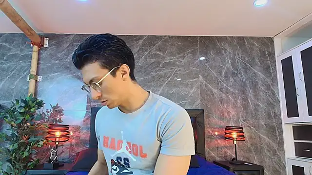 ApoloCruz online show from 05-15-26, 04:08