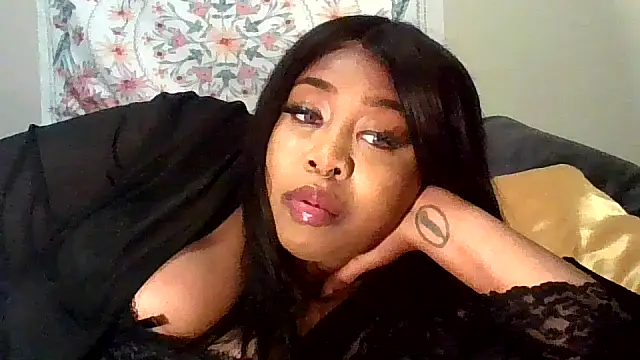 angeliquebelcali online show from 10-13-25, 06:41