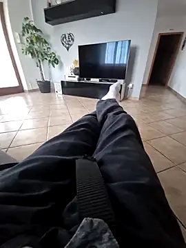 Velly82 online show from 04-15-26, 03:52