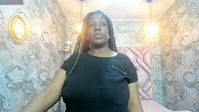 nefertiti ebony online show from 10-15-25, 04:40