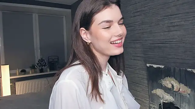 Snapshot of FloraDobb chatting on 02-02-25, 10:06 FloraDobb online show from 02-02-25, 10:06