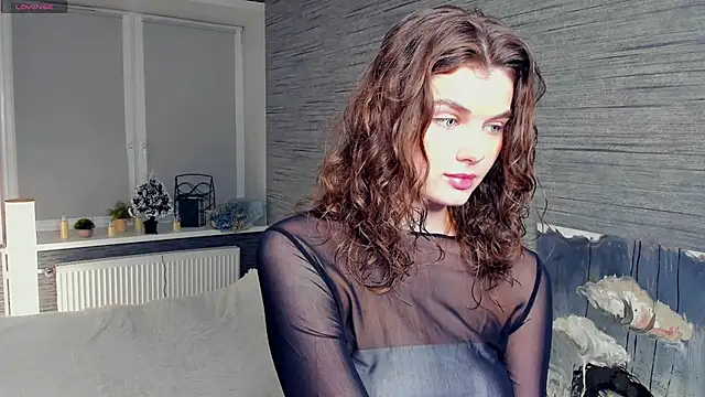 Snapshot of FloraDobb chatting on 02-15-25, 12:15 FloraDobb online show from 02-15-25, 12:15