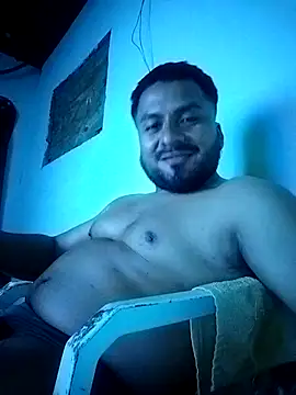 Snapshot of Ant1990 chatting on 10-07-25, 03:25 Ant1990 online show from 10-07-25, 03:25