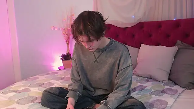 Snapshot of DemianEnglen chatting on 04-03-26, 11:30 DemianEnglen online show from 04-03-26, 11:30