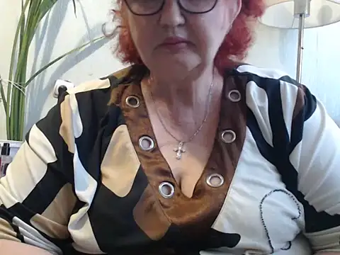 DeniseeRosea online show from 05-22-26, 12:11