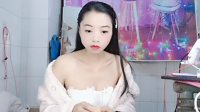 Snapshot of ManMan-520 chatting on 02-01-25, 09:32 ManMan-520 online show from 02-01-25, 09:32