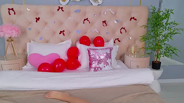 SandraTucker online show from 02-08-26, 02:59