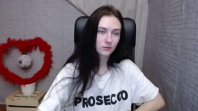 Snapshot of AmandaJi_ chatting on 03-06-25, 07:36 AmandaJi  online show from 03-06-25, 07:36