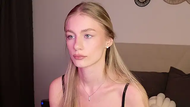 GabriellaOlsen online show from 04-16-26, 04:19