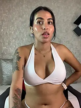Snapshot of genesissara chatting on 04-21-26, 01:53 genesissara online show from 04-21-26, 01:53