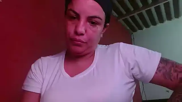 Snapshot of Tammyymilf chatting on 11-21-25, 09:35 Tammyymilf online show from 11-21-25, 09:35