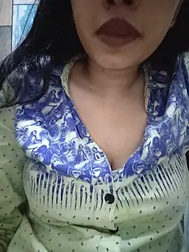 Snapshot of cute_IndianBabe chatting on 07-08-26, 12:59 cute IndianBabe online show from 07-08-26, 12:59
