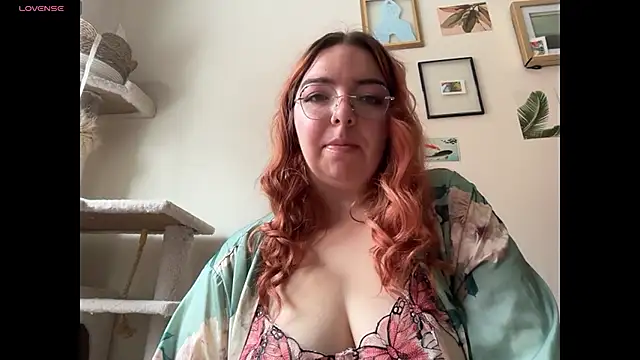 curvycate127 online show from 11-29-25, 05:49