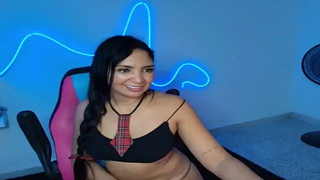 gisell363472 online show from 11-18-25, 12:27