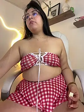 Snapshot of Sofi_BBW chatting on 06-26-26, 12:20 Sofi BBW online show from 06-26-26, 12:20