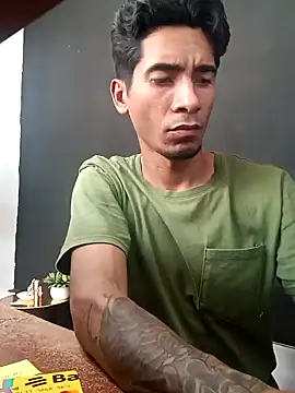 King Liam online show from 01-27-25, 08:17