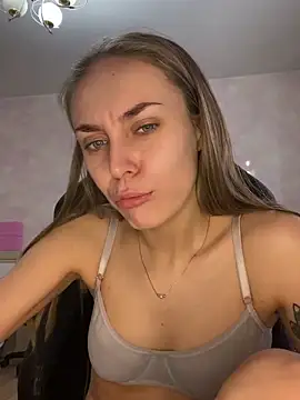 White Lu online show from 02-15-25, 02:26