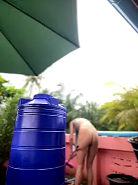 White Lu online show from 11-22-25, 03:05