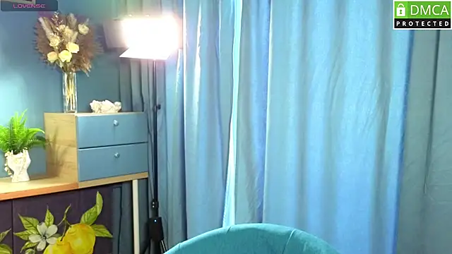 Snapshot of lu_muon chatting on 06-14-26, 01:25 lu muon online show from 06-14-26, 01:25