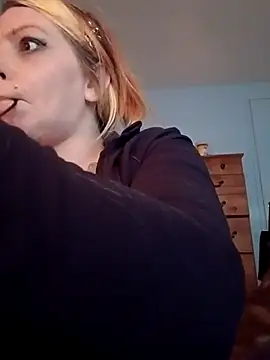 Snapshot of barbieinbondage7 chatting on 04-23-26, 04:20 barbieinbondage7 online show from 04-23-26, 04:20
