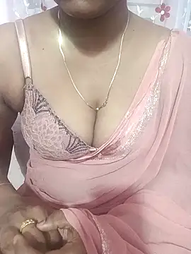 Snapshot of Vedha_Vedhika chatting on 10-16-25, 01:56 Vedha Vedhika online show from 10-16-25, 01:56