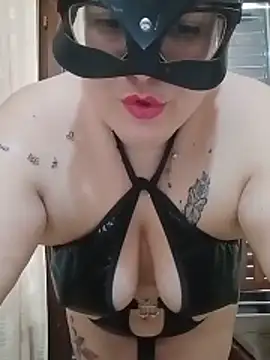 Snapshot of topina8 chatting on 05-15-26, 12:45 topina8 online show from 05-15-26, 12:45
