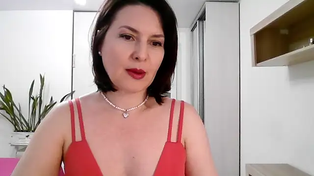 Victoria Glam online show from 11-14-25, 03:55