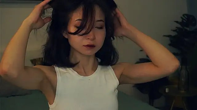 Snapshot of VeronaCritchlow chatting on 02-13-25, 07:35 VeronaCritchlow online show from 02-13-25, 07:35