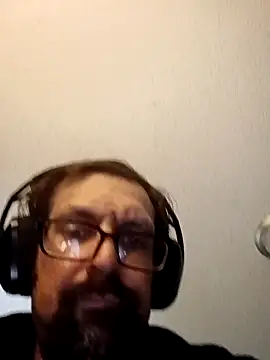 Johndis805 online show from 10-27-25, 04:44