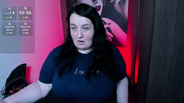 QueenOfHaze online show from 04-18-26, 07:51