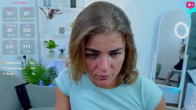 Donna Sun online show from 02-14-25, 01:08