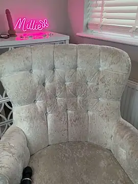 Snapshot of MakemeMillie1 chatting on 11-04-25, 07:18 MakemeMillie1 online show from 11-04-25, 07:18