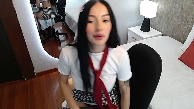 Snapshot of CattyMoon chatting on 03-22-25, 08:37 CattyMoon online show from 03-22-25, 08:37