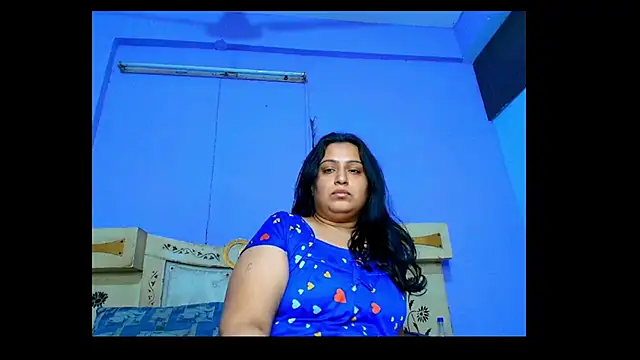 Sophia James online show from 01-25-25, 05:19